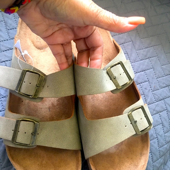 Dexter - Picture 3 of 7